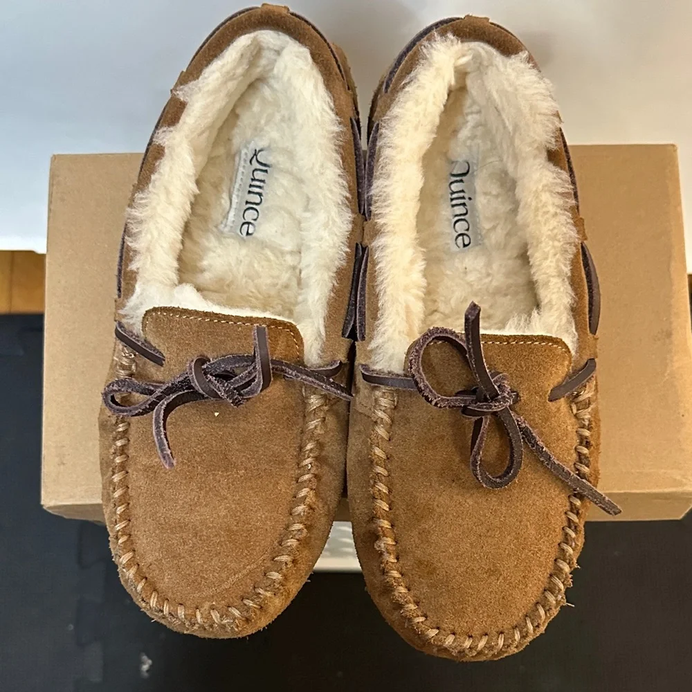 Quince Moccasin sheepskin slipper - Picture 1 of 5